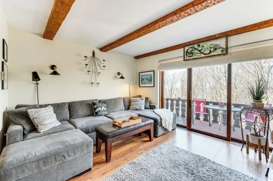 Hiking Galore: Mittersill Townhome in Franconia!