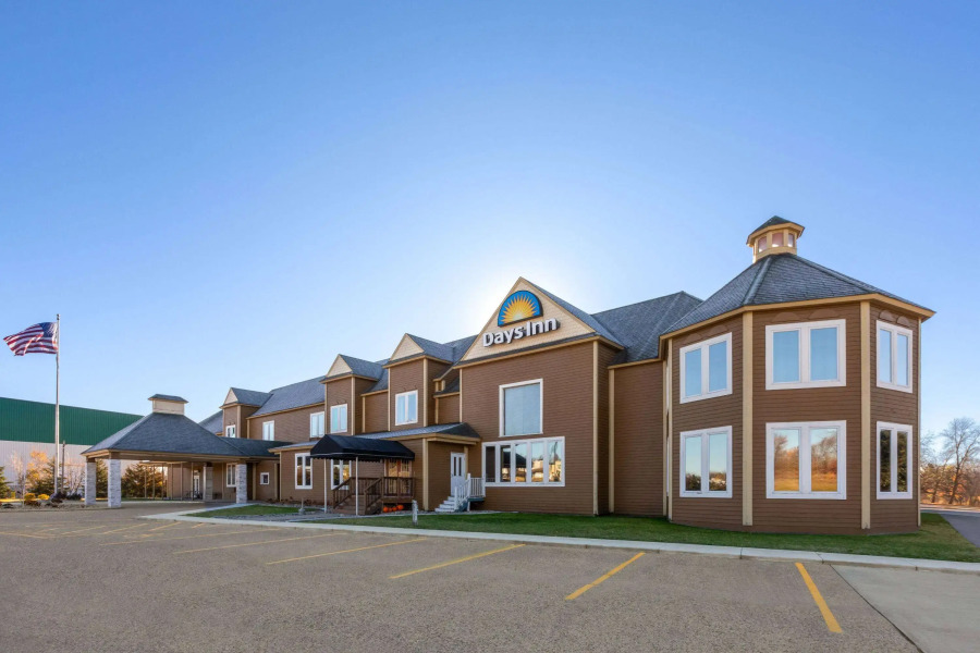 Days Inn by Wyndham Hutchinson