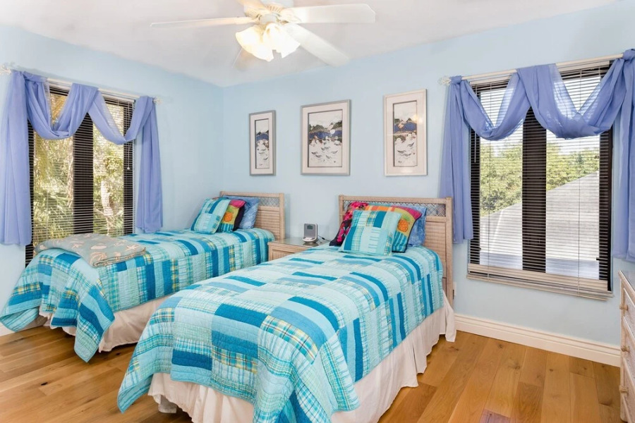 2464 Blind Pass Court