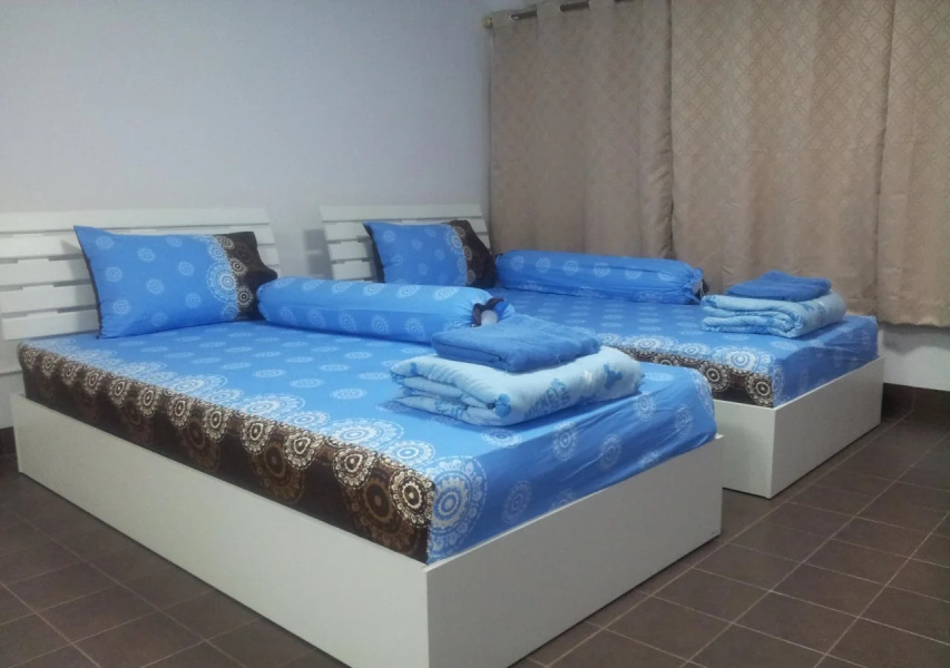 258 Room Place