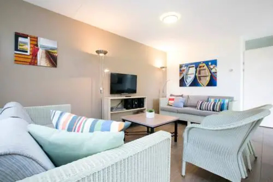 Restyled Villa With Dishwasher, Near the Sea in Domburg
