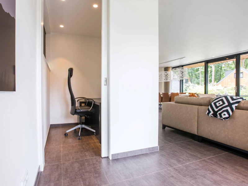 Luxurious, modern villa with dishwasher, close to De Veluwe