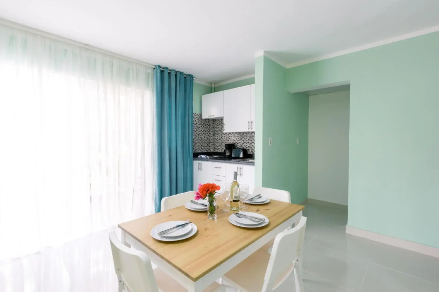 Tropicana Suites Deluxe Beach Club & Pool