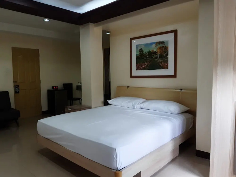 Plumeria Hotel Batangas