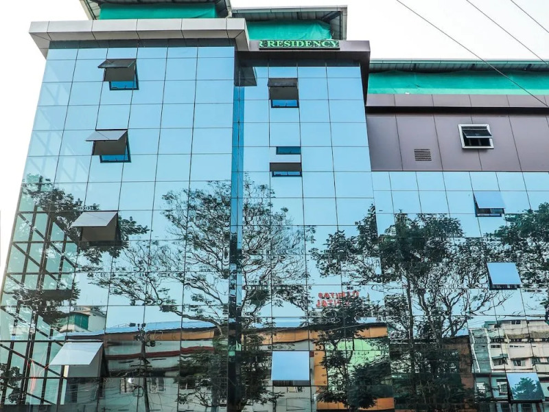 Oyo 27757 Mayflower Residency