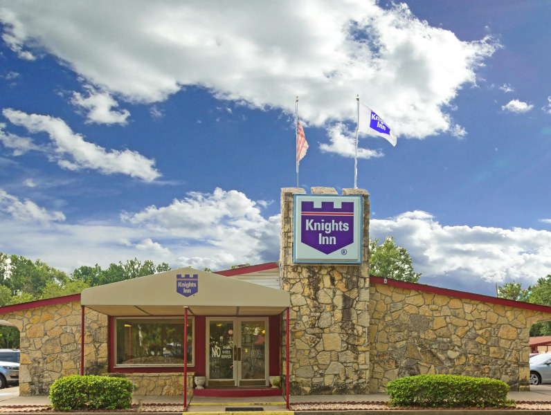 Knights Inn - Norcross, GA