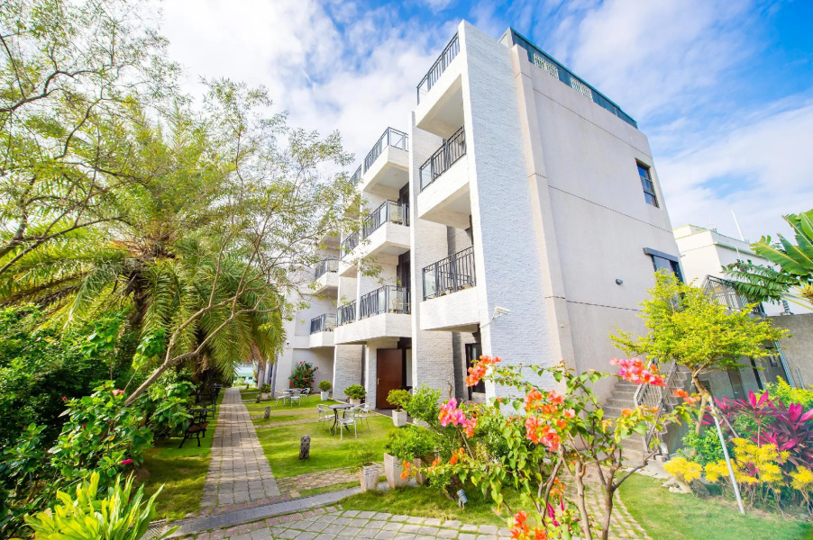 Oceanic Pearl Resort