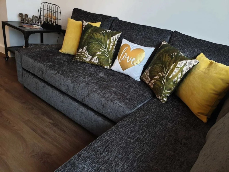 Luxury Bath Riverside Apt Parking & Gym