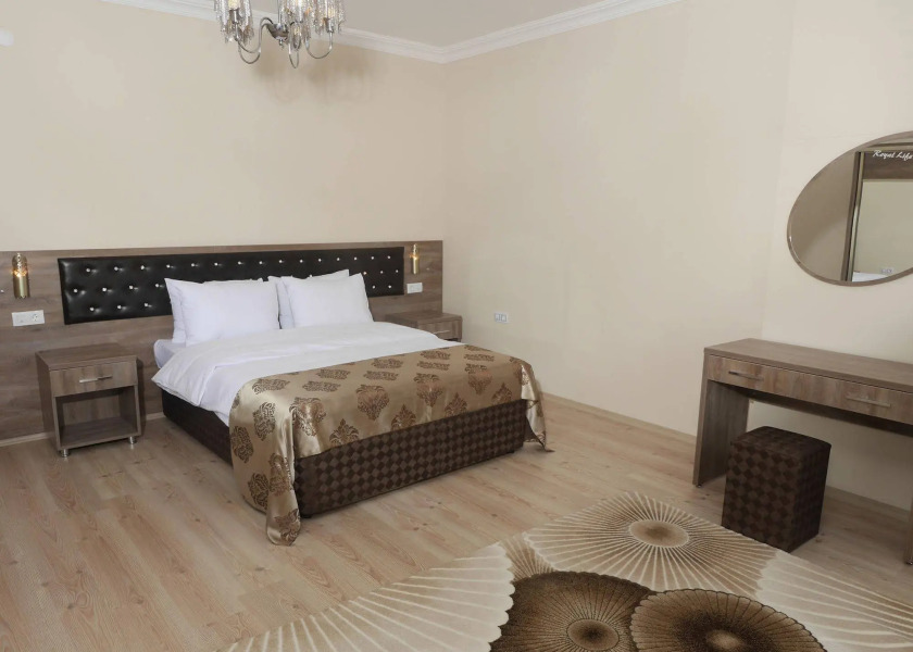 Royal Life Residence