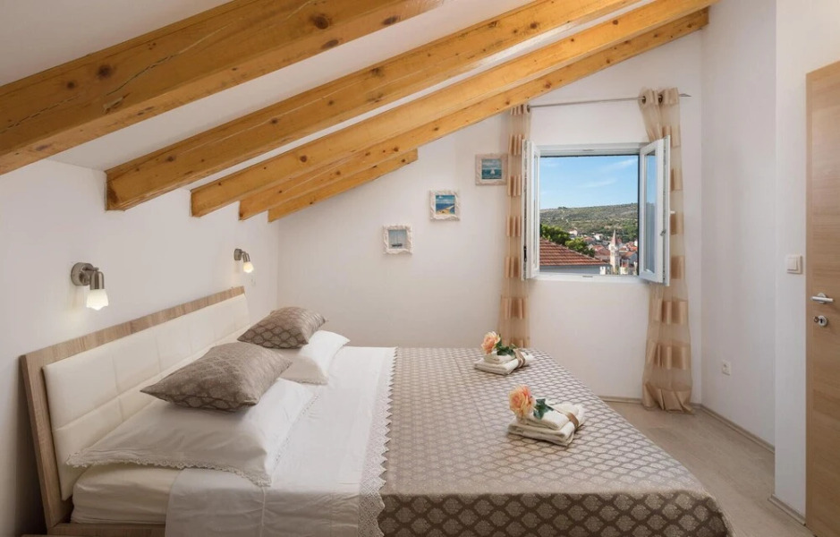 Amazing Home in Milna With 6 Bedrooms, Wifi and Outdoor Swimming Pool