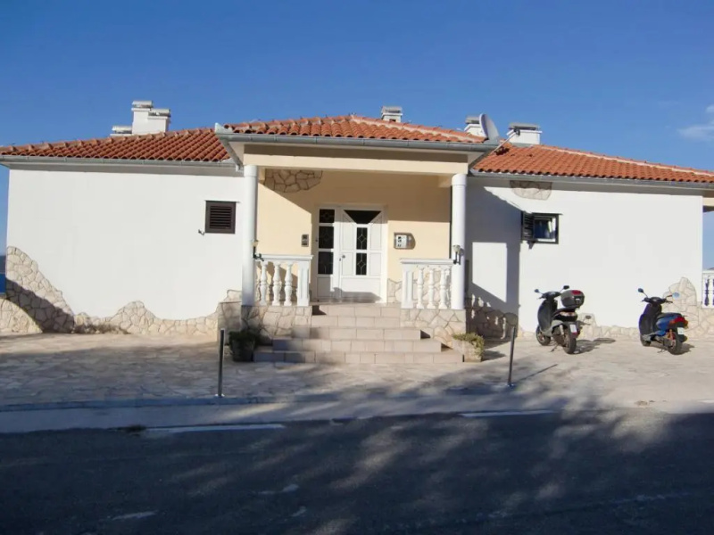 Villa Iž