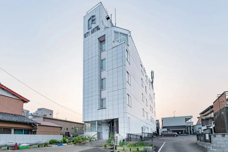 OYO 620 Fujieda City Hotel