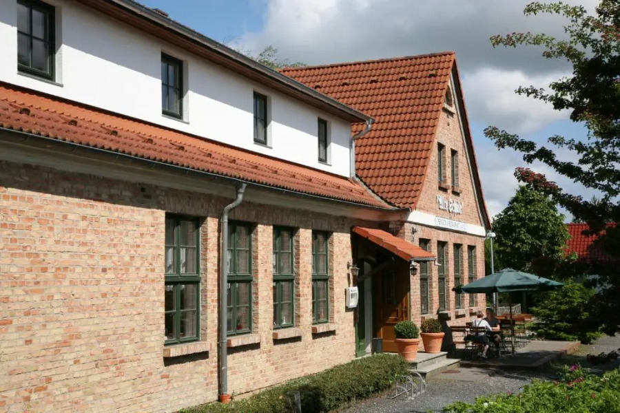 Pension & Restaurant "Alte Schule"