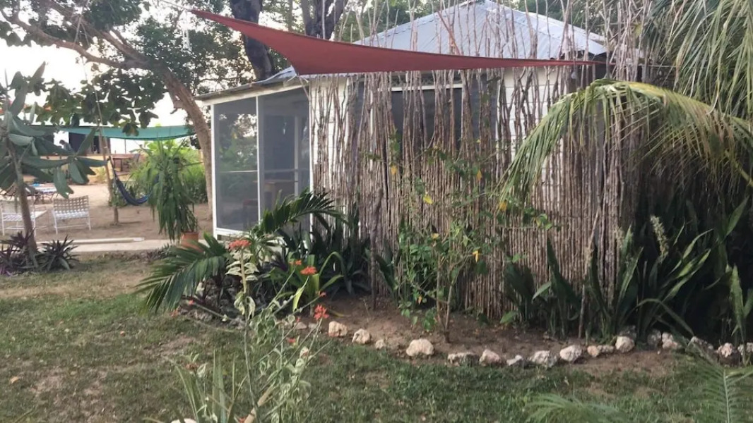 Katamah Beachfront Guesthouse