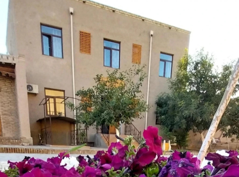Nazira Guest House