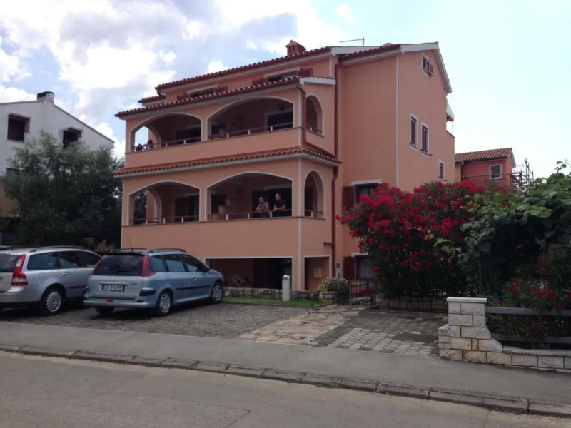 Apartments Zdjelar