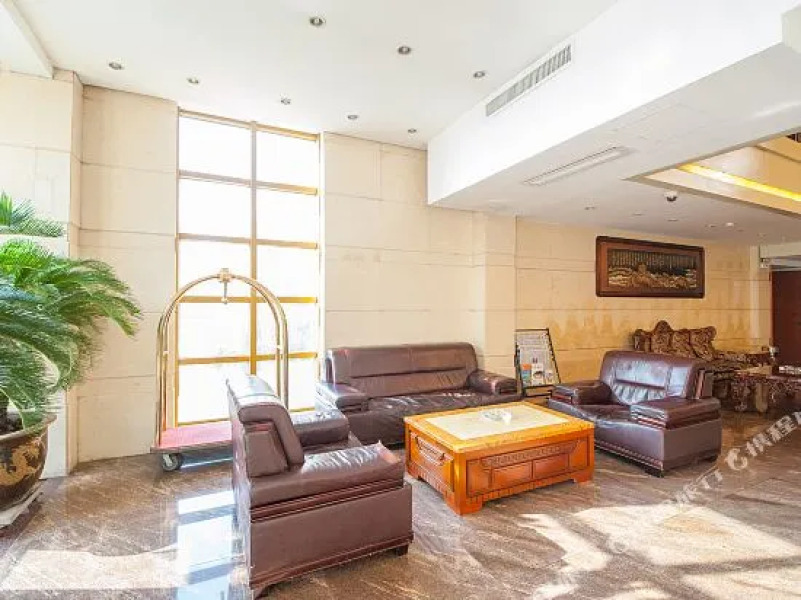 Royal International Hotel