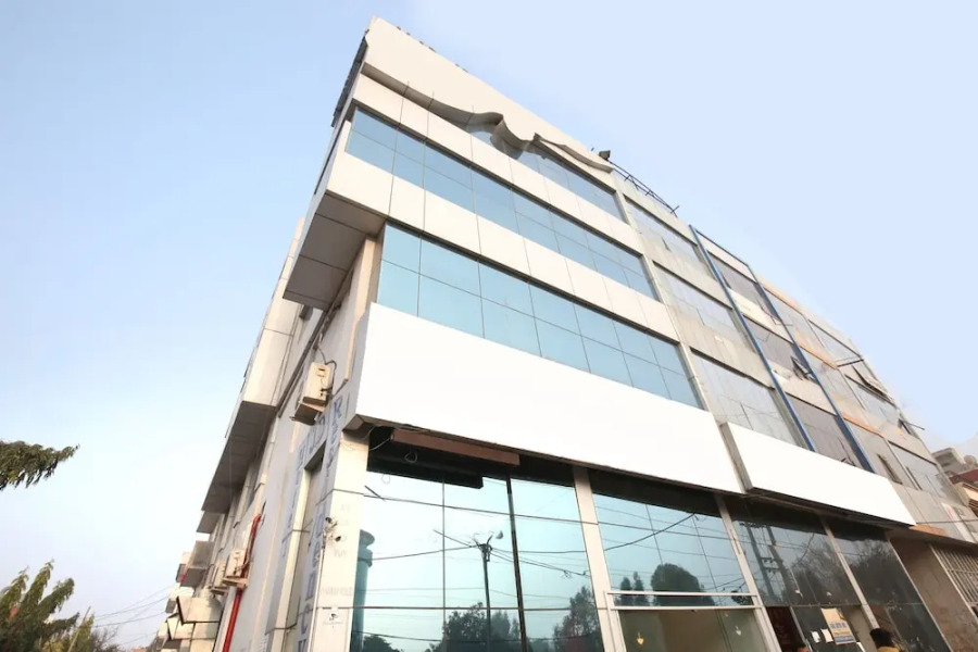 Capital O 10540 Hotel JD Residency