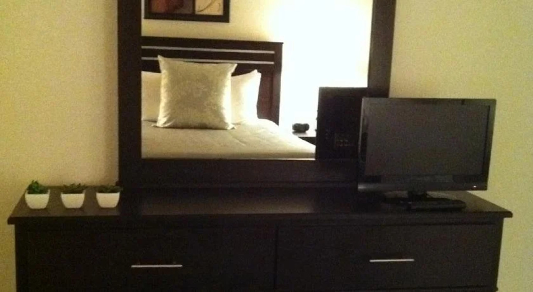 Bridgestreet San Palacio