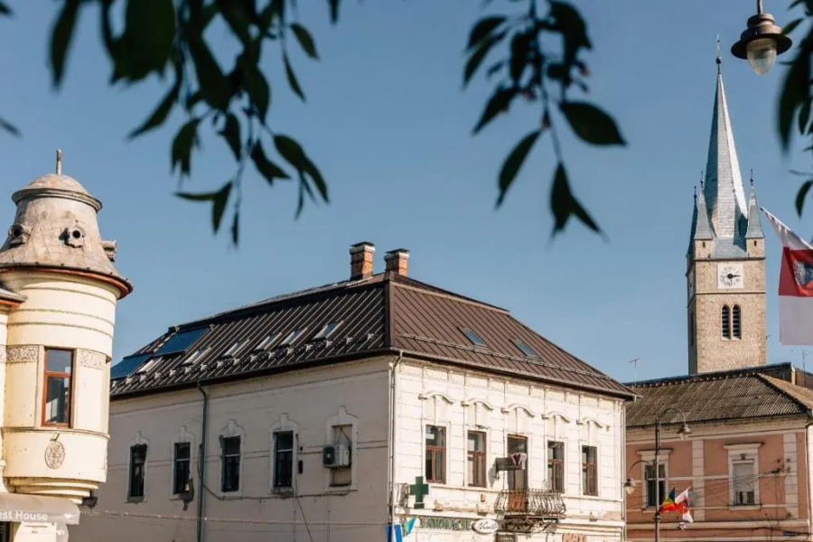 Principia Apartments