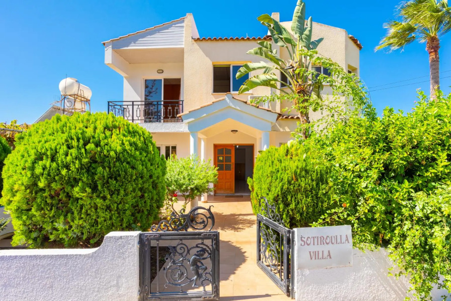 Sotiroulla Villa