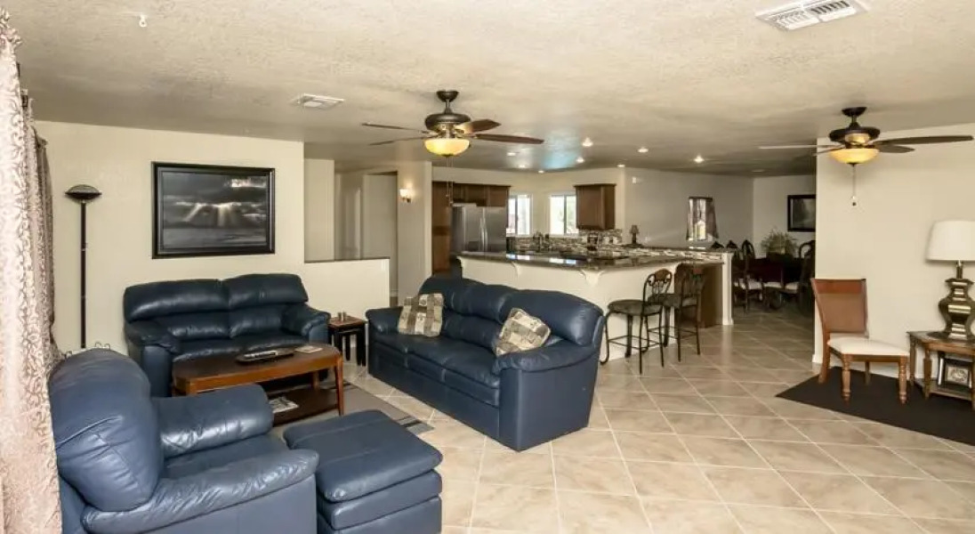 Island Paradise by Destination Havasu