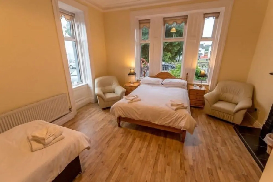 An Sean Ostan Apartments