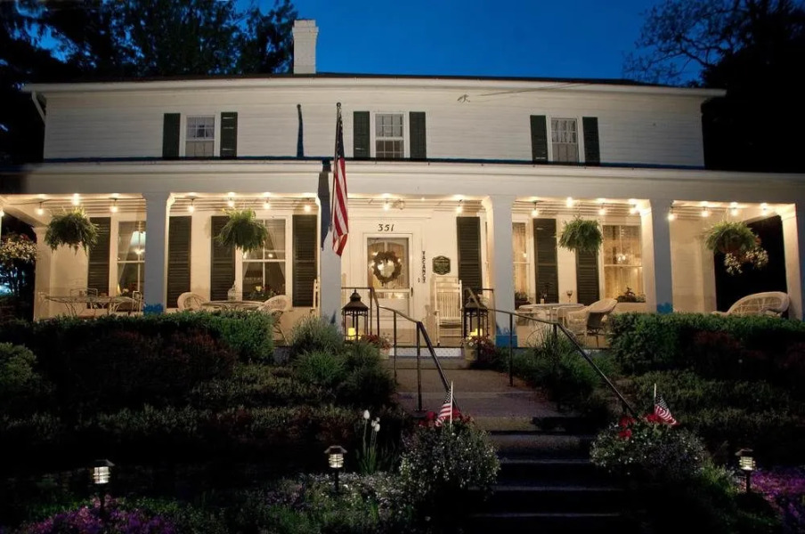Wagener Estate Bed & Breakfast