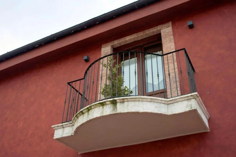 8 bedrooms villa with private pool enclosed garden and wifi at Segni