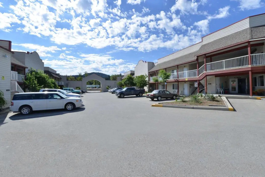 Canadas Best Value Princeton Inn & Suites