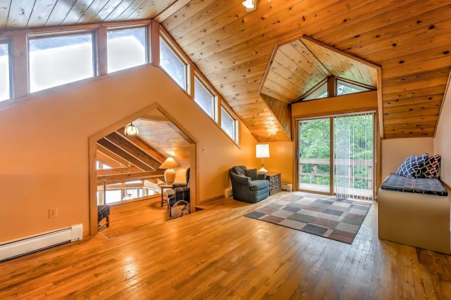 438midsu 4 Bedroom Home