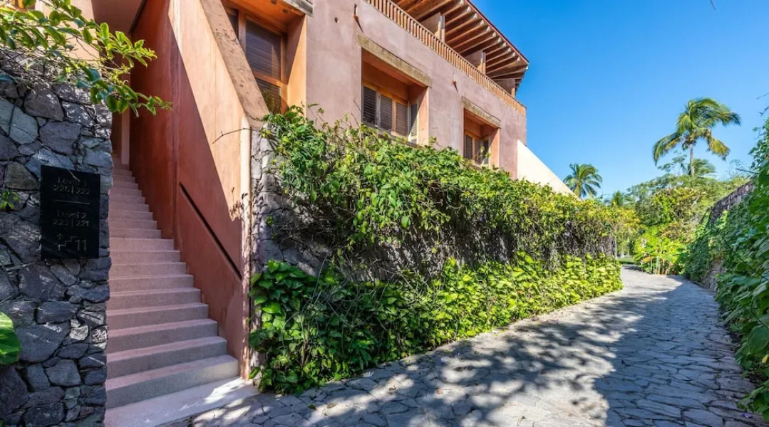 Condo 223 El Careyes Club & Residences