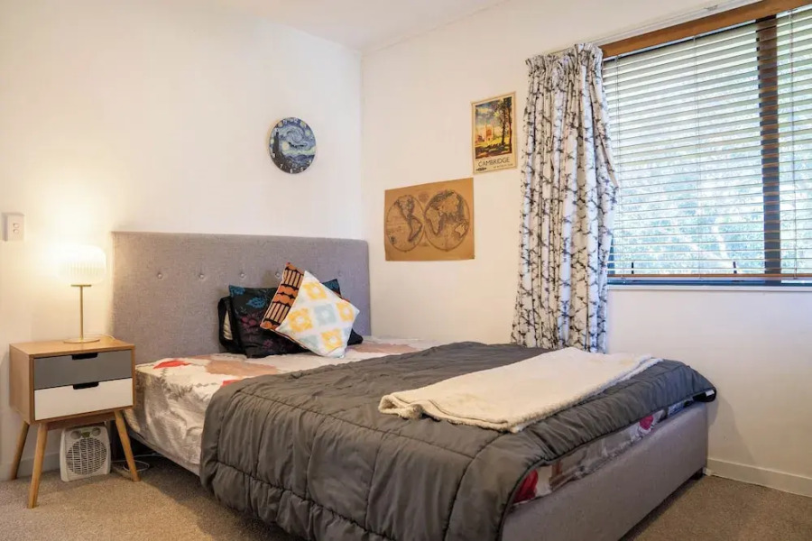 Spacious Eastern Beach Home by Zodiak Stays