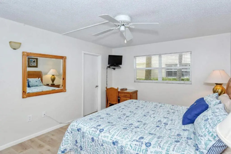 LaPlaya 109A Enjoy the balmy Gulf breezes in this corner end unit right on the beach