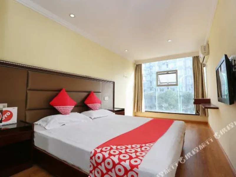 OYO九江鑫江景宾馆