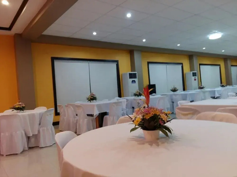 S.R Paradise Beach Resort Hotel