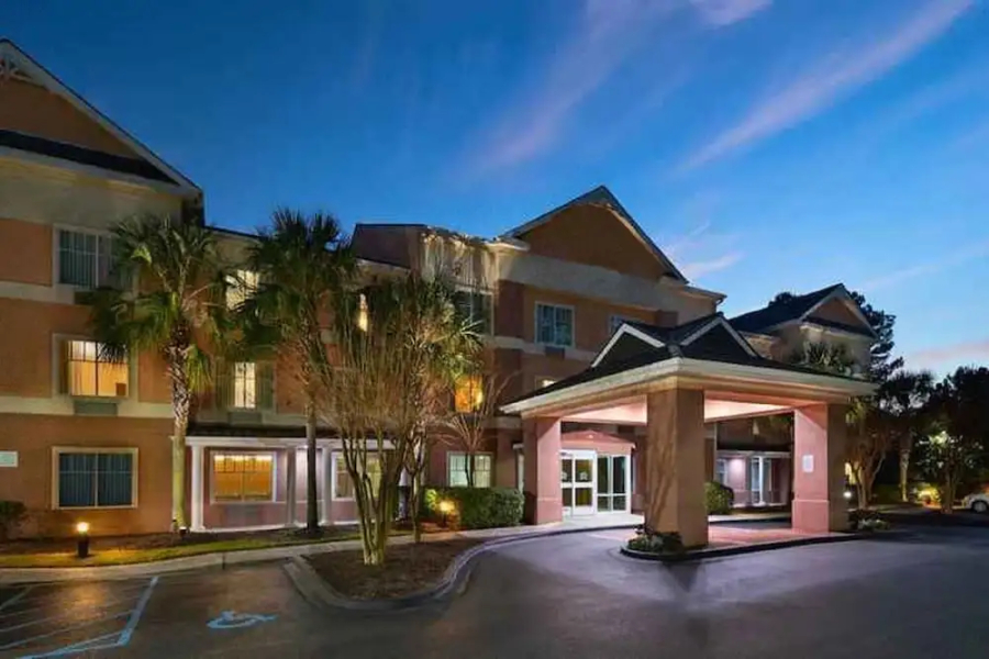 Fairfield Inn & Suites