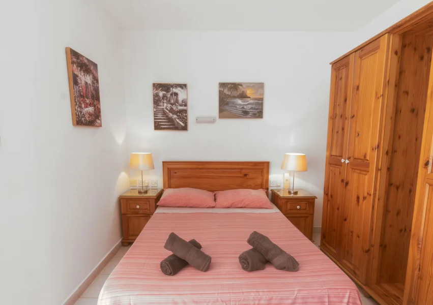 Getawaysmalta - Harbour Lights Seafront Penthouse With Terrace St Paul's Bay