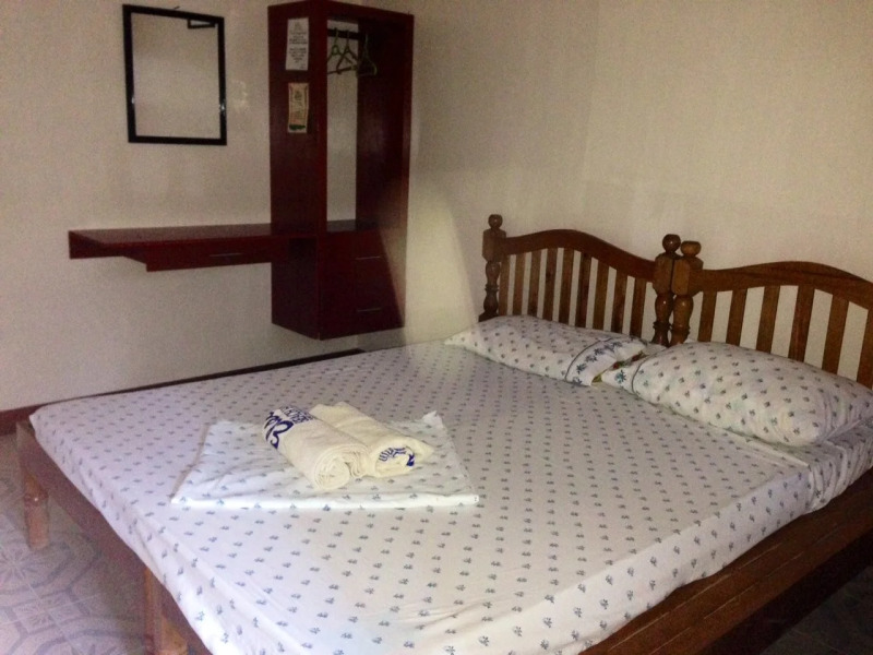 Elsas Cottage & Restaurant