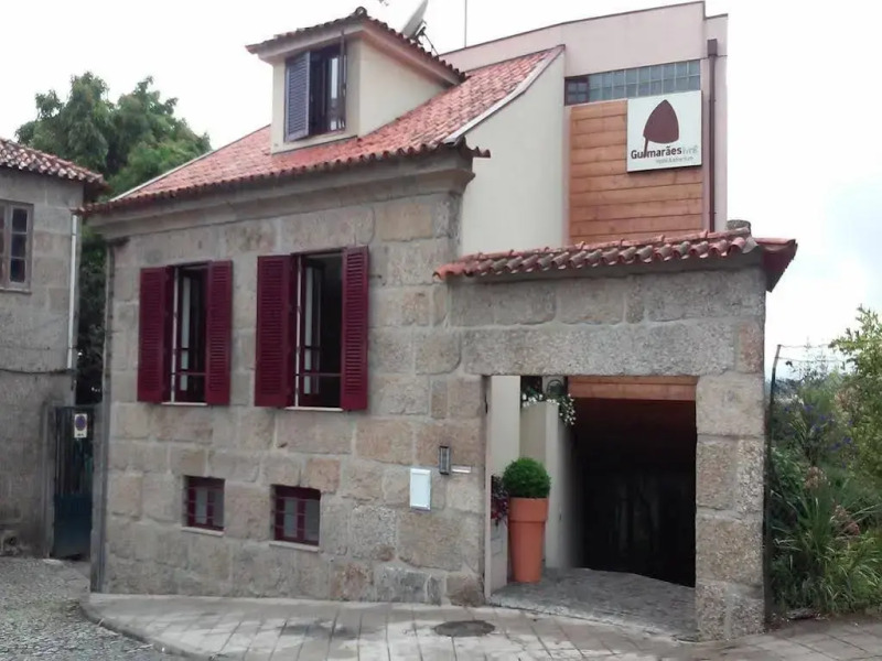 GuimaraesLiving - Hostel & Adventure