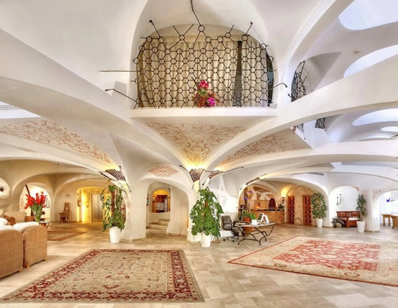 Residence Living Poltu Quatu