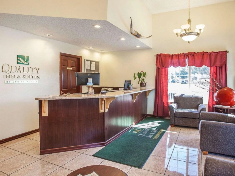 Quality Inn and Suites Toppenish