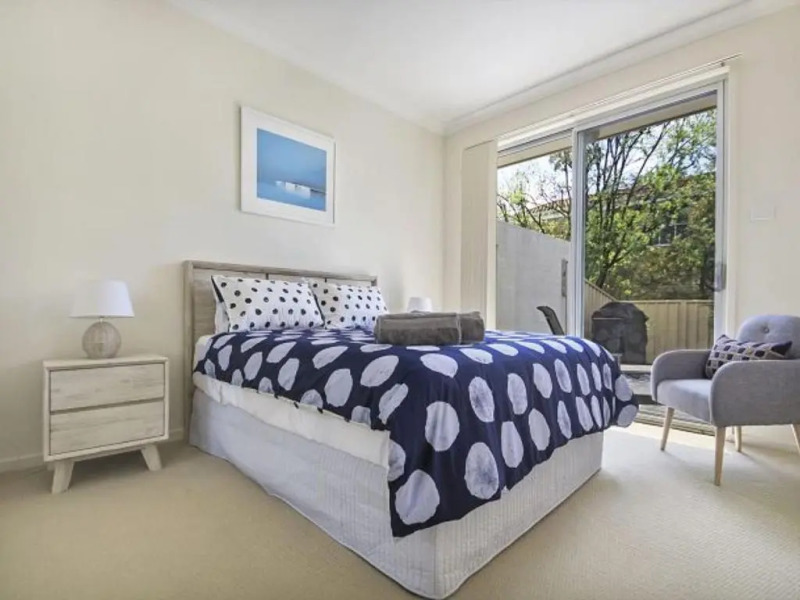 Open and Airy Entertaining Areas 2 Minutes Walk to Beach and Cycle Path