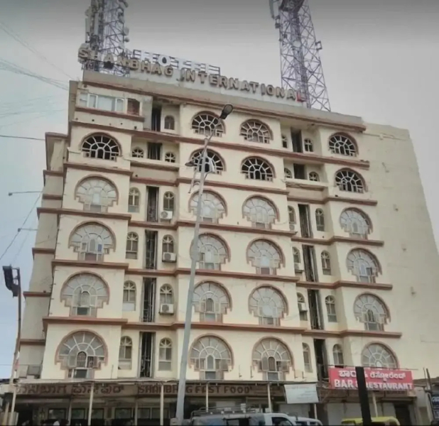 Iroomz Shanbhag Towers International