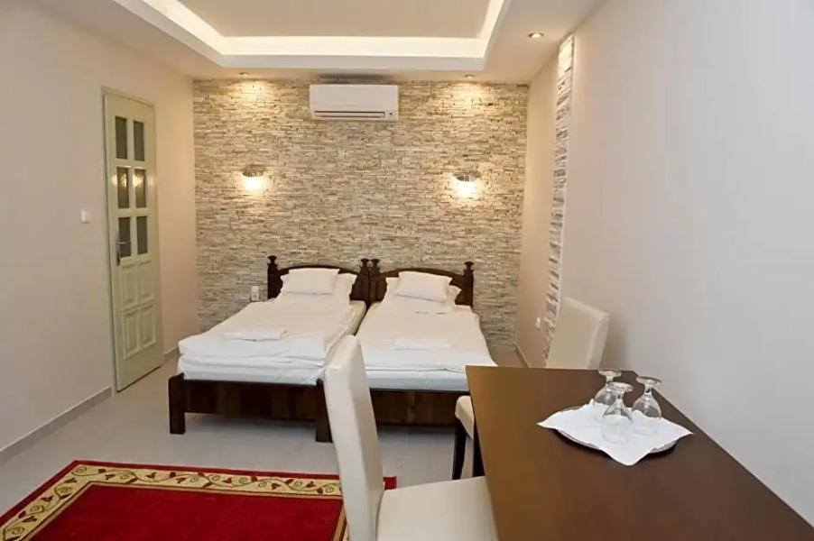 Kemence Csarda Es Szalloda