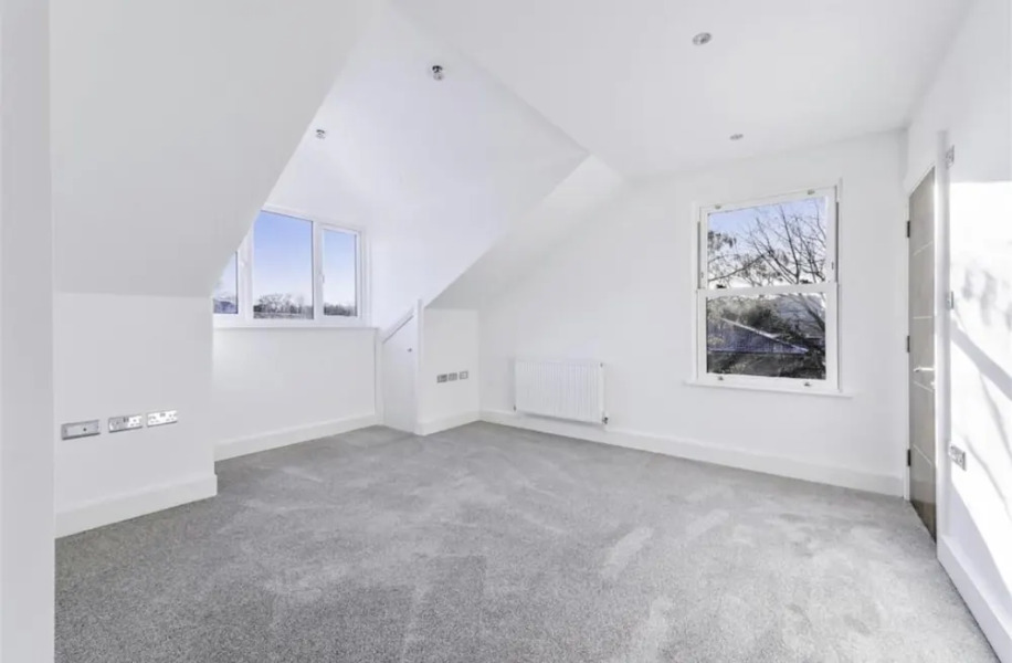 Luxury Self-contained 2-bedroom Duplex Apartment