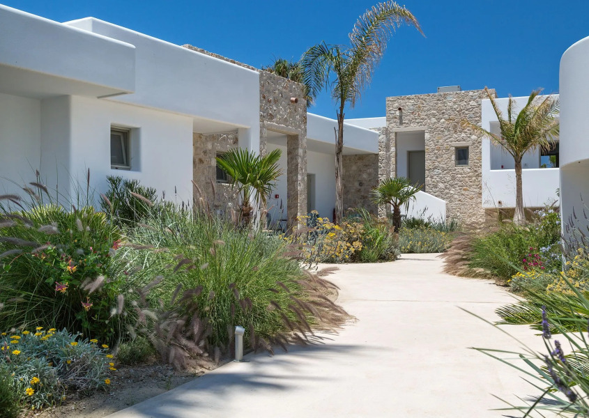 White Pearls Luxury Suites - Adults Only