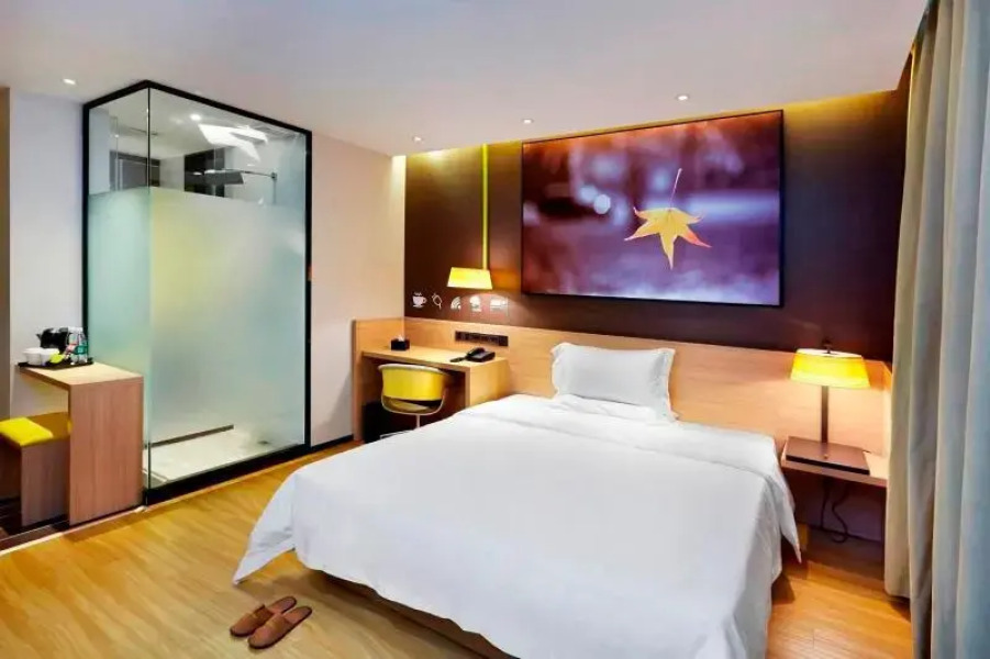 Iu Hotels Meishan Sansuci Statue Square Wanjing Dream City