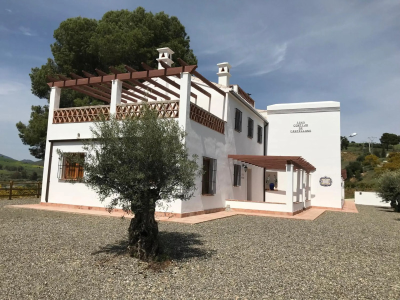 Casa Grande / Rosas Cantares