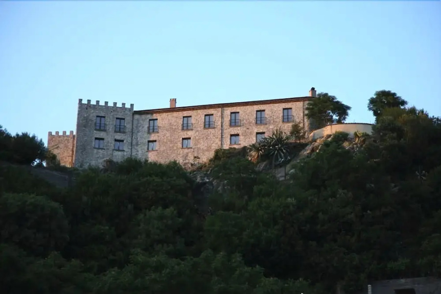 Il Castello Dei Principi Sanseverino